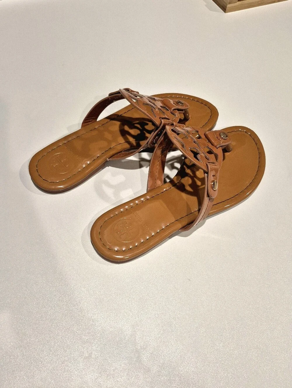Tory Burch Authentic Patent Leather Brown Miller Logo Cutout Thong Sandals